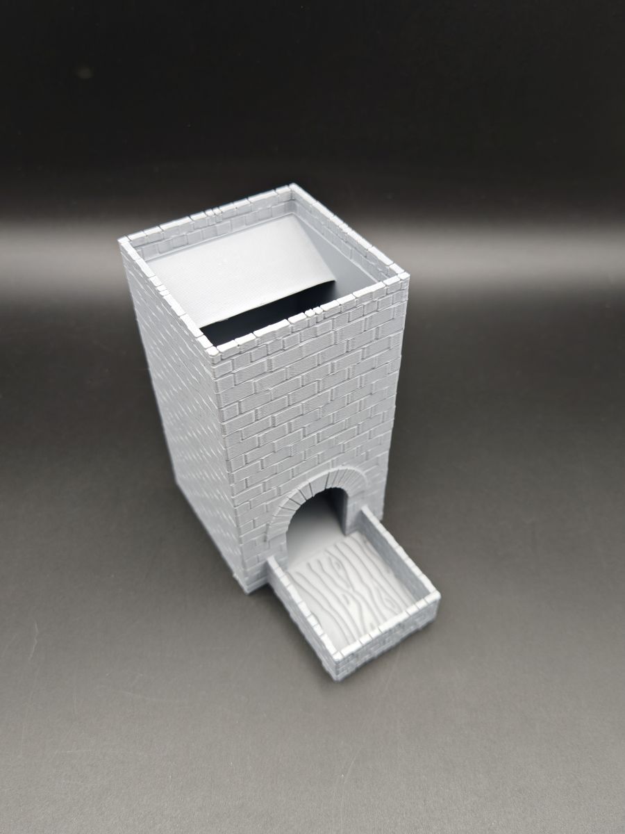Kockadobó torony (dice tower)